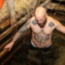 Более 1100 жителей Астрахани окунулись ночью в крещенские купели