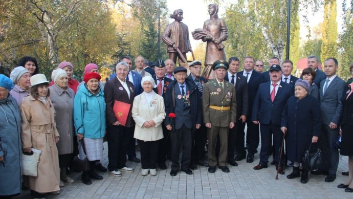 В Башкирии открыли памятник, посвященный детям войны В Башкирии открыли памятник, посвященный детям войны