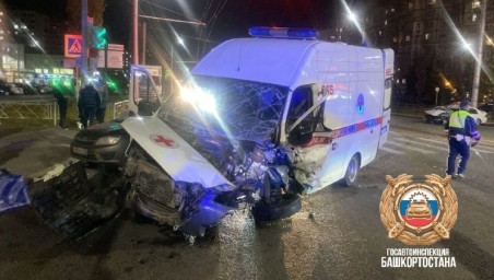 В уфимском Сипайлово произошло ДТП с участием машины Скорой помощи