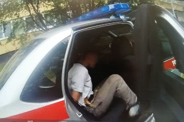 Росгвардия задержала вооруженную хулиганку в Кировском районе