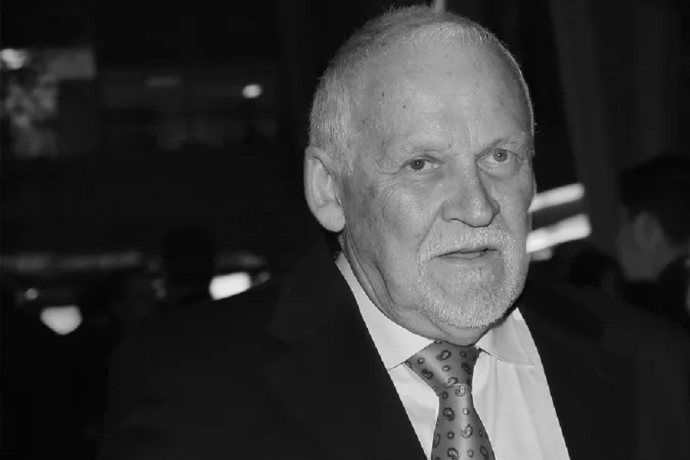 На 81-м году жизни умер легендарный хоккейный вратарь Парент На 81-м году жизни умер легендарный хоккейный вратарь Парент