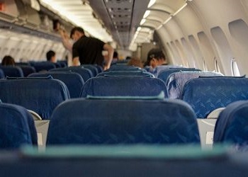 Пассажирам самолета «Благовещенск — Южно-Сахалинск» предоставили питание с истекшим сроком годности