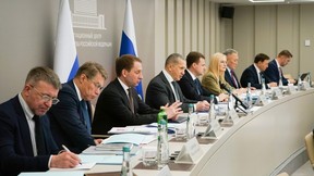 Юрий Трутнев: Энергообеспеченность и здравоохранение – наиболее острые вопросы для Дальнего Востока, требующие максимального внимания Юрий Трутнев: Энергообеспеченность и здравоохранение – наиболее острые вопросы для Дальнего Востока, требующие максимального внимания