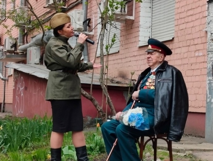 «Фронтовые бригады» дадут концерты во дворах ветеранов в Ярославской области