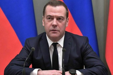 Медведев: Россия не приемлет никакого западного воинского контингента на Украине