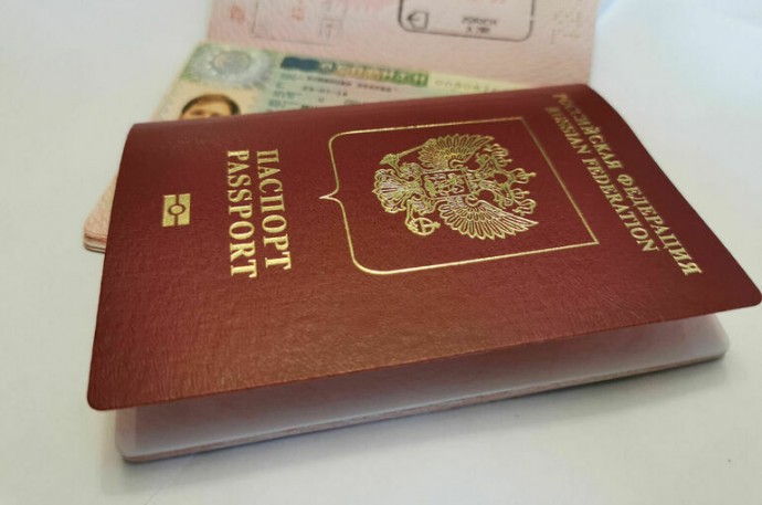 Россиян с небиометрическим паспортом высаживают из поезда на границе с Литвой
