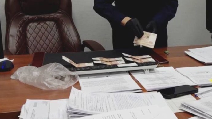 Майора полиции в Петербурге отправили под домашний арест по подозрению во взяточничестве