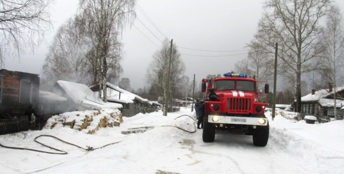 Неисправные печи устроили два пожара в Кирове