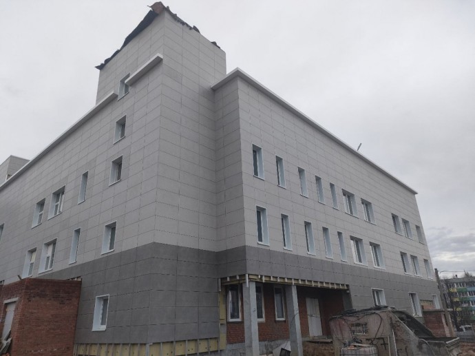 В новой школе на проспекте Строителей в Кирове устанавливают систему вентиляции