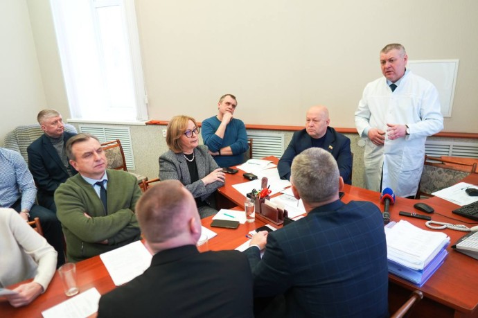 Организацию работы объединенных больниц Рыбинска обсудили депутаты областной Думы