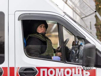 Гладков поручил отработать все вопросы по оказанию медпомощи жителям, особенно приграничья