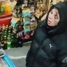 Личность женщины, которая может быть причастна к краже у таксиста, устанавливают в Южно-Сахалинске
