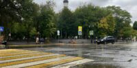 Деревопад и потоп в подъездах: Астрахань приходит в себя после ливня с ураганом
