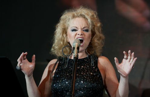 Верховный суд услышал мольбы костромичей, прятавших квартиры от Долиной