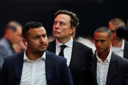 Илон Маск стал проблемой для продаж Tesla