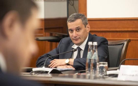 Хинштейн поручил навести порядок в работе Дирекции по жилищным субсидиям в Курске