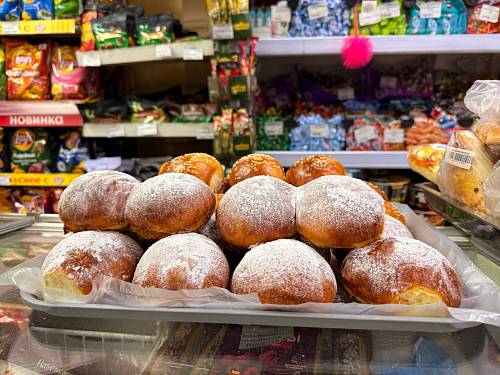 В Белогорске стартуют тестовые продажи школьной выпечки