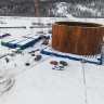 Строители начали перемещение первого коффердама для пилона Ленского моста