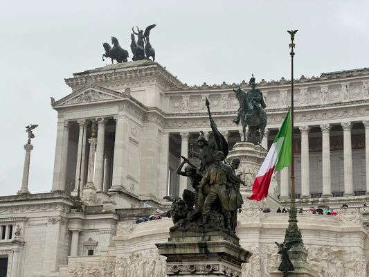 Большинство граждан Италии не хотят милитаризации страны