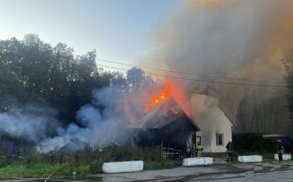 Крупный пожар произошел в придорожном кафе под Уфой