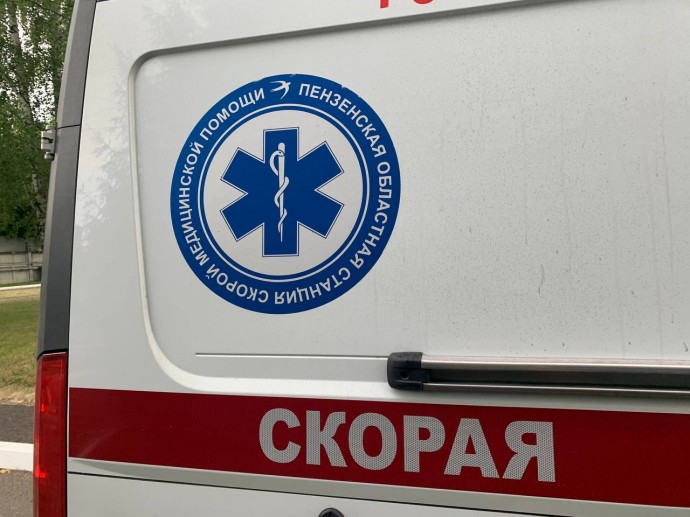 В Пензе после жесткого ДТП увезли в больницу 33-летнего мотоциклиста