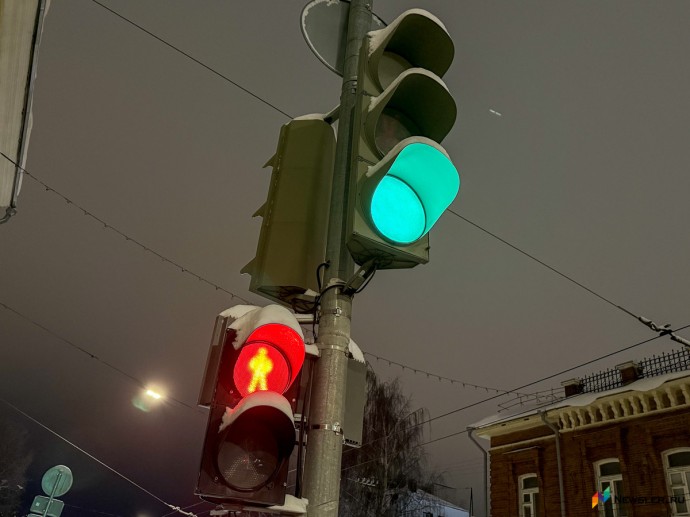 В Кирове продолжают внедрять «бесконфликтные» светофоры