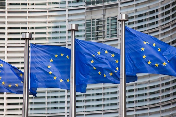 Евросоюз рассматривает возможность полного торгового эмбарго против России
