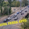 В Пензе улица Тарханова встала в пробке из-за ДТП с двумя легковушками
