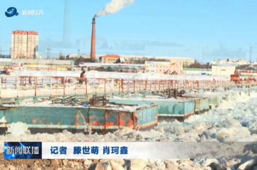 В Хэйхэ завершают установку китайской части понтонного моста