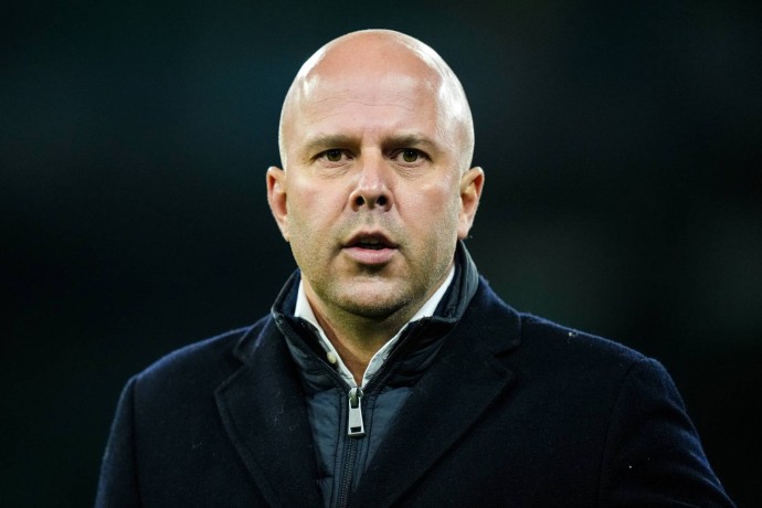 Каррагер высказался о возможном увольнении Слота из «Ливерпуля» Каррагер высказался о возможном увольнении Слота из «Ливерпуля»