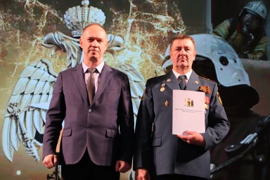 Сотрудники пожарной охраны Ярославской области удостоены наград