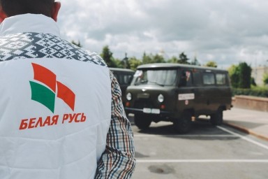 Куряне получили в дар от Витебской области два санитарных автомобиля УАЗ