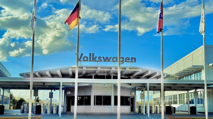 Volkswagen сменил курс на доступность: новый электрокар длиной почти пять метров готовит сюрприз Volkswagen сменил курс на доступность: новый электрокар длиной почти пять метров готовит сюрприз