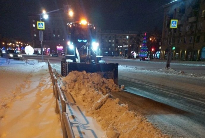 Стало известно, как в Магнитогорске убирают снег Стало известно, как в Магнитогорске убирают снег