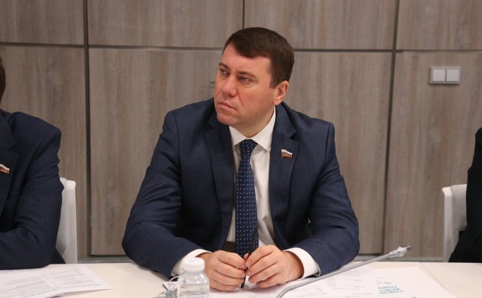 Сенатор Абрамов обозначил ключевые факторы, которые могут способствовать сдерживанию роста цен в России