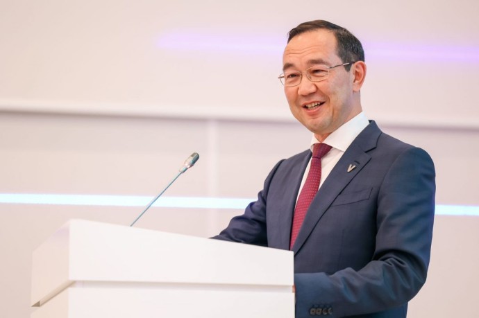 «Вместе с Айсеном Николаевым»: федеральная повестка, цифровые тренды и визит в Алдан «Вместе с Айсеном Николаевым»: федеральная повестка, цифровые тренды и визит в Алдан