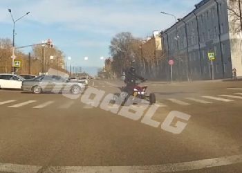 В Благовещенске на видео попал дрифт на квадроцикле