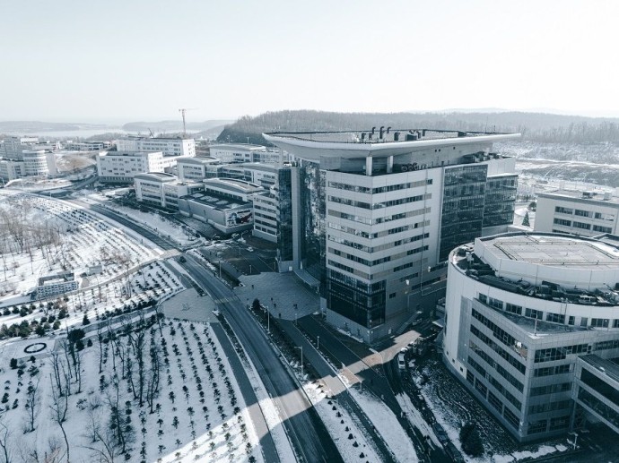 ДВФУ вошел в число флагманов цифровой трансформации университетских среды в России ДВФУ вошел в число флагманов цифровой трансформации университетских среды в России