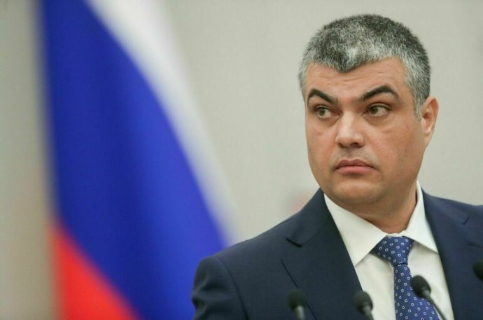 Депутат призвал установить гарантированный минимальный уровень оплаты труда педагога