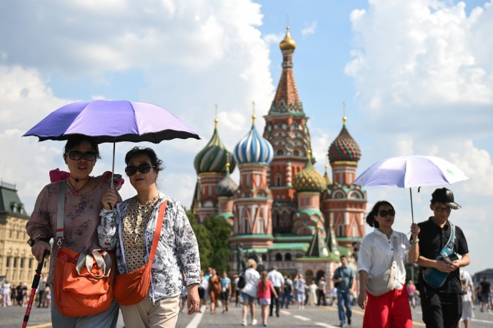 Тишковец предупредил москвичей о повышенном ультрафиолетовом излучении 28-29 мая