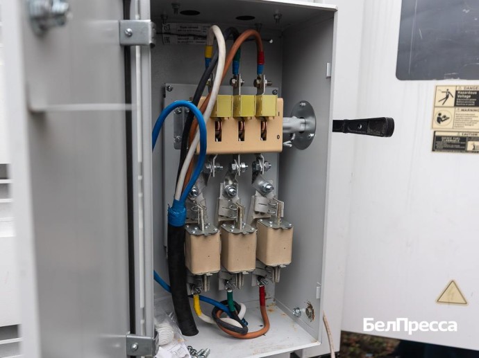 Вячеслав Гладков сообщил о поступлении в регион 41 генератора