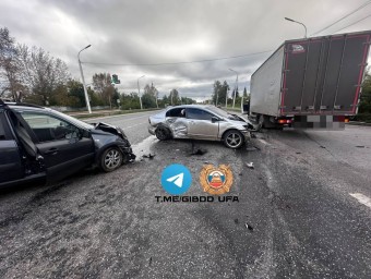 В Уфе в массовом ДТП пострадали четыре человека