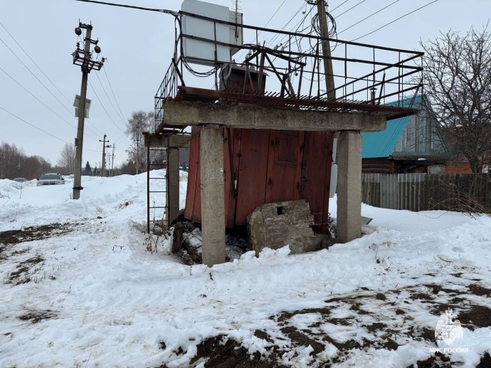 В Уфе старый трансформатор вызвал массовое отключение электричества в СНТ