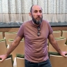 Директор МХАТ задержан по делу о растрате миллиарда рублей. Раньше его обвиняли в мошенничестве на огромные суммы