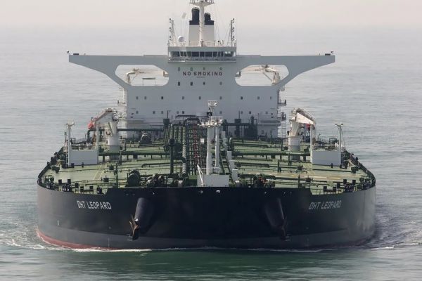 Желающих возить нефть через Ормузский пролив мало: цена фрахта танкеров взлетела