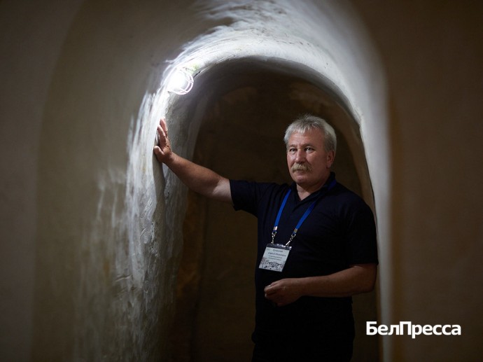 Молитва своими словами. О чём Сергей Супрунов рассказывает гостям Холковского монастыря