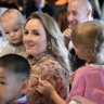 Родители благодарят омбудсмена Львову-Белову за возвращение детей в семьи