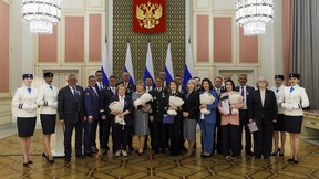 Виталий Савельев вручил награды представителям транспортной отрасли