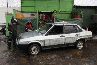 Более 1,2 тыс. брошенных автомобилей вывезли на утилизацию в Москве с 1 июля