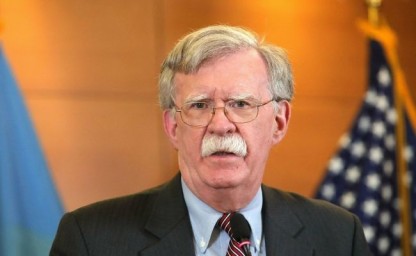 Болтон призвал отправлять украинцев на войну с 18 лет и не проводить выборы